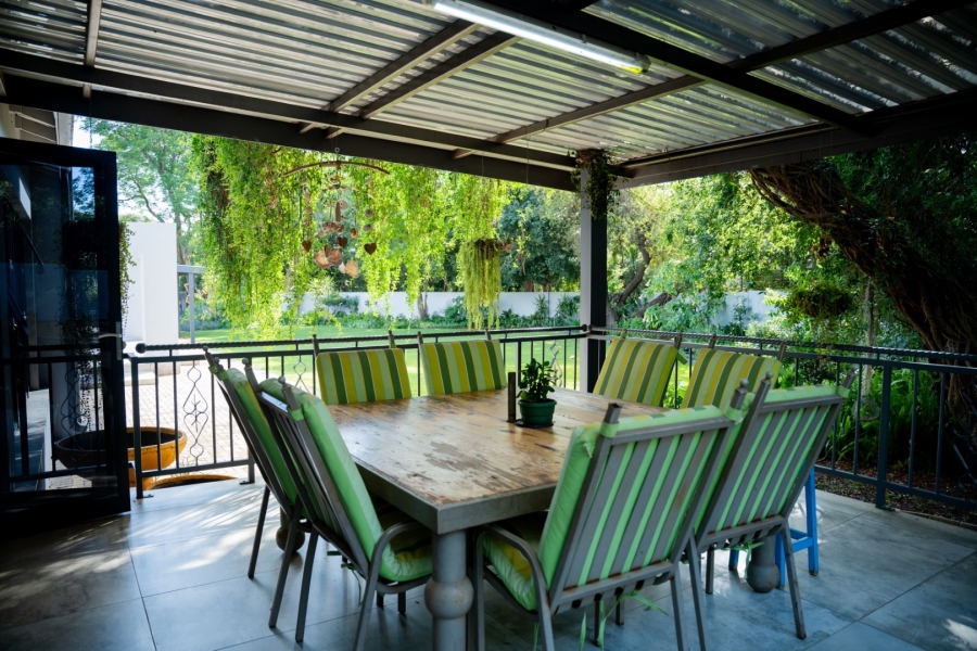 6 Bedroom Property for Sale in Wilkoppies North West